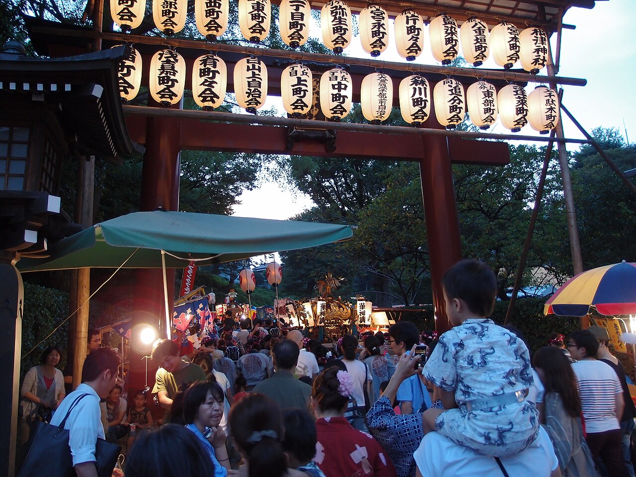 Nezu Shrine